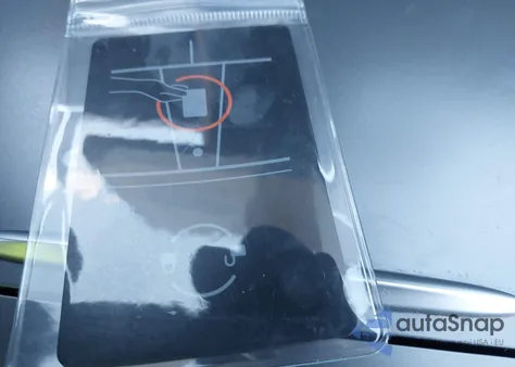 2021 Tesla Model Y Long Range Dual Motor All-Wheel Drive z USA, uszkodzony, nr VIN 5YJYGDEE3MF303713